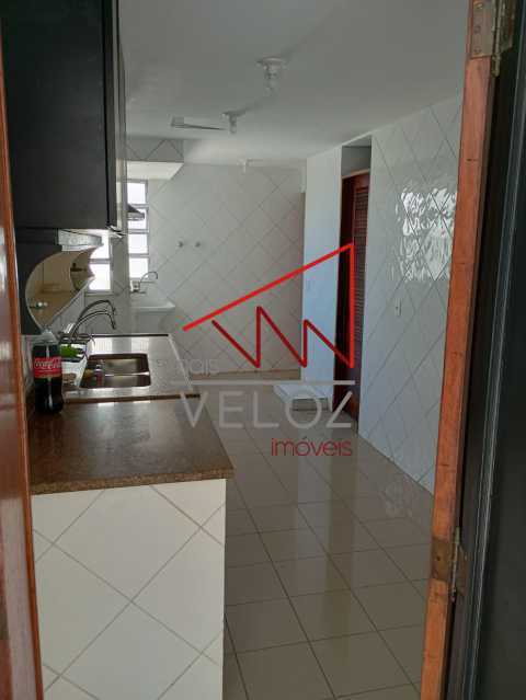 Cobertura à venda com 4 quartos, 240m² - Foto 29