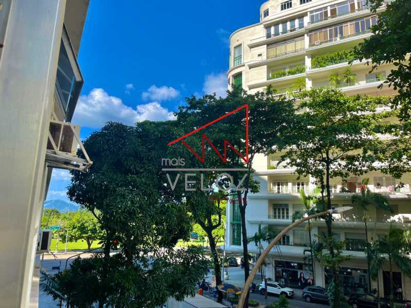 Apartamento à venda com 2 quartos, 90m² - Foto 5