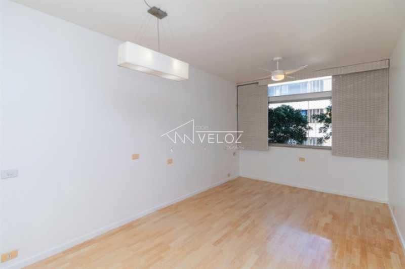 Apartamento à venda com 3 quartos, 110m² - Foto 1