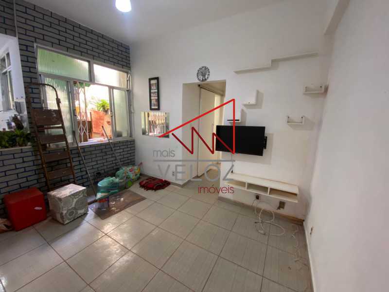 Apartamento à venda com 1 quarto, 31m² - Foto 2