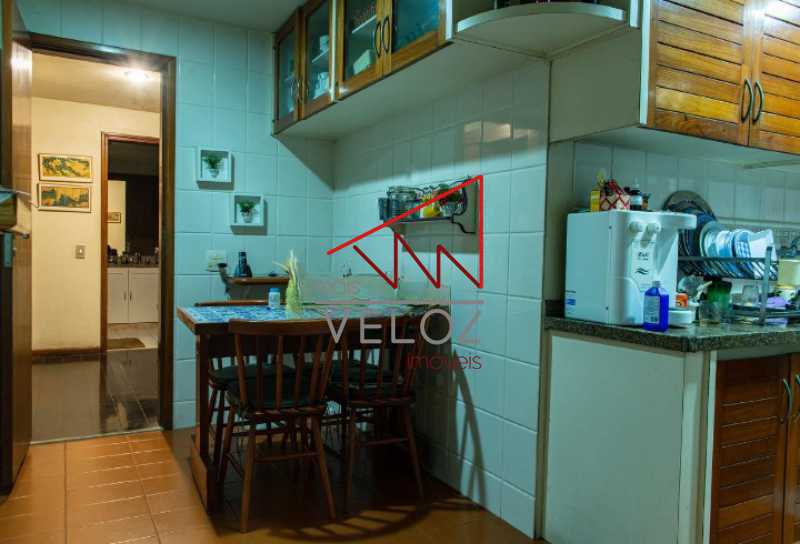 Apartamento à venda com 3 quartos, 141m² - Foto 13