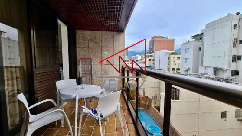 Apartamento à venda com 2 quartos, 100m² - Foto 1