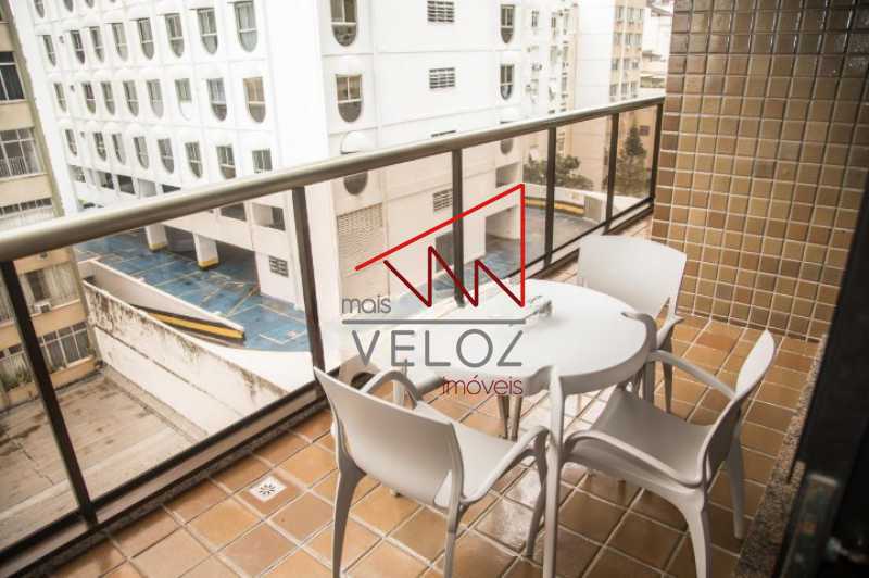 Apartamento à venda com 2 quartos, 100m² - Foto 2