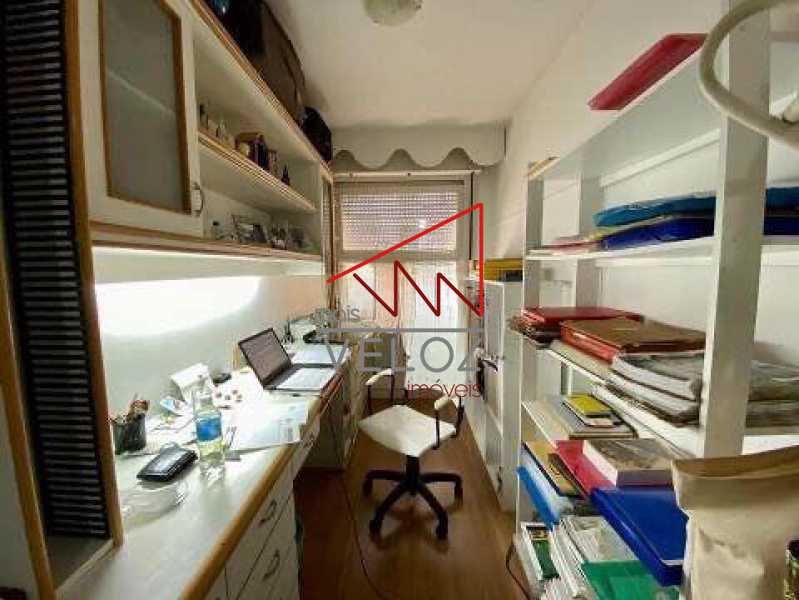 Apartamento à venda com 3 quartos, 200m² - Foto 3