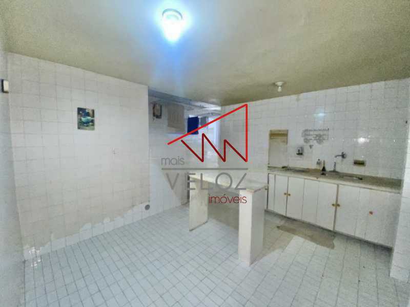 Apartamento à venda com 4 quartos, 265m² - Foto 12