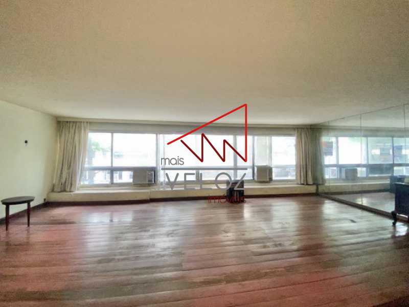 Apartamento à venda com 4 quartos, 265m² - Foto 14