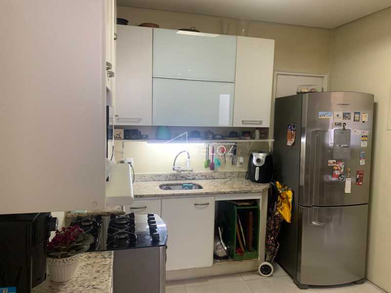 Apartamento à venda com 2 quartos, 65m² - Foto 14