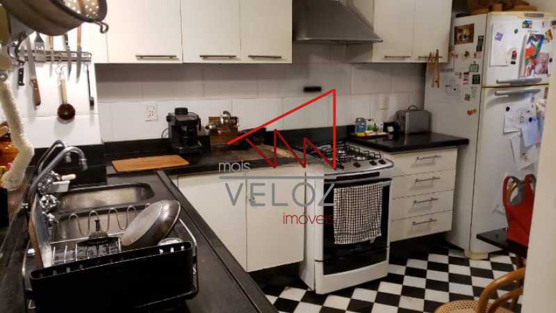 Apartamento à venda com 3 quartos, 150m² - Foto 12