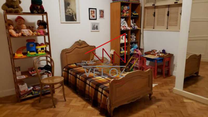 Apartamento à venda com 3 quartos, 150m² - Foto 7