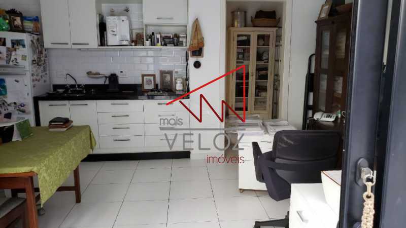 Apartamento à venda com 3 quartos, 150m² - Foto 9