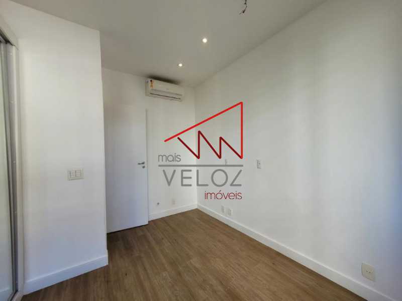 Apartamento à venda com 4 quartos, 170m² - Foto 17