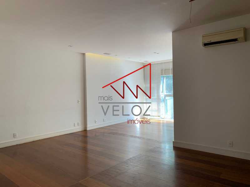 Apartamento à venda com 2 quartos, 132m² - Foto 3