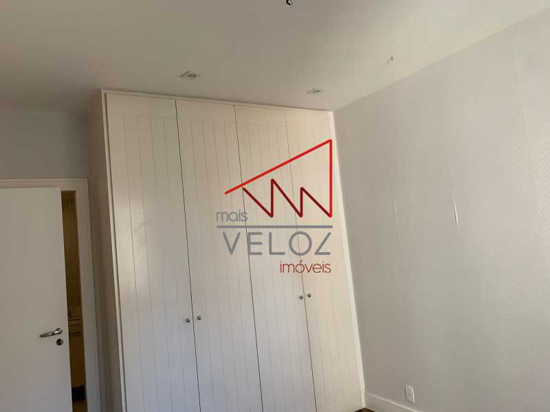 Apartamento à venda com 2 quartos, 132m² - Foto 14