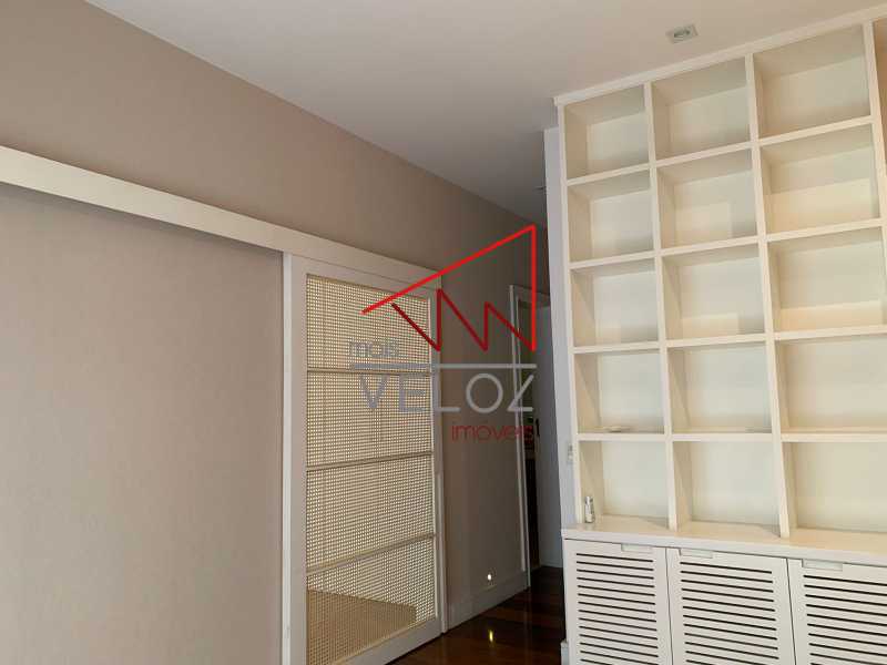 Apartamento à venda com 2 quartos, 132m² - Foto 18