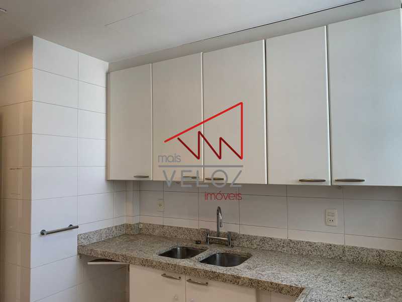 Apartamento à venda com 2 quartos, 132m² - Foto 25