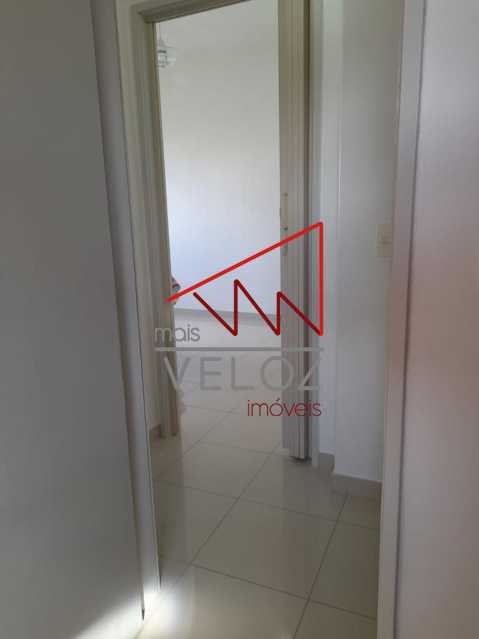 Apartamento à venda com 2 quartos, 69m² - Foto 1