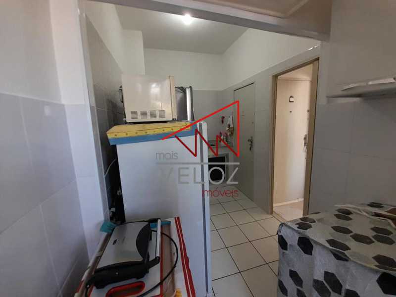 Apartamento à venda com 2 quartos, 69m² - Foto 4