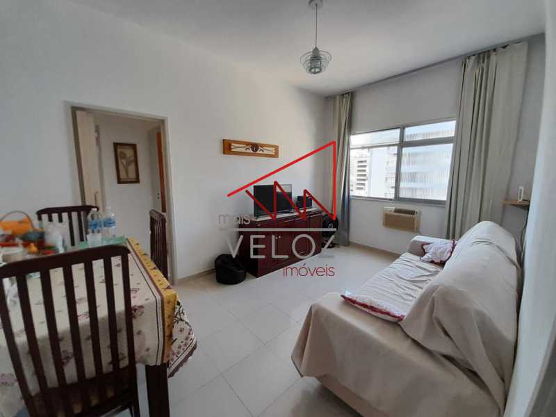 Apartamento à venda com 2 quartos, 69m² - Foto 18