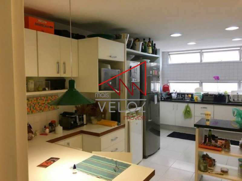 Apartamento à venda com 4 quartos, 230m² - Foto 17