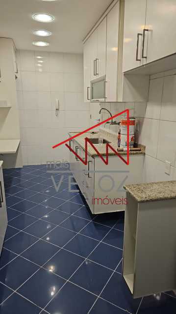 Apartamento à venda com 3 quartos, 115m² - Foto 9