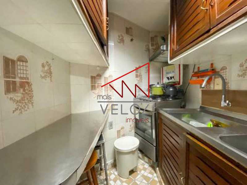 Apartamento à venda com 1 quarto, 32m² - Foto 18