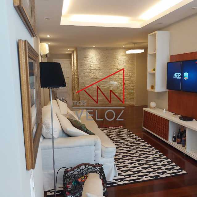 Apartamento à venda com 3 quartos, 108m² - Foto 2