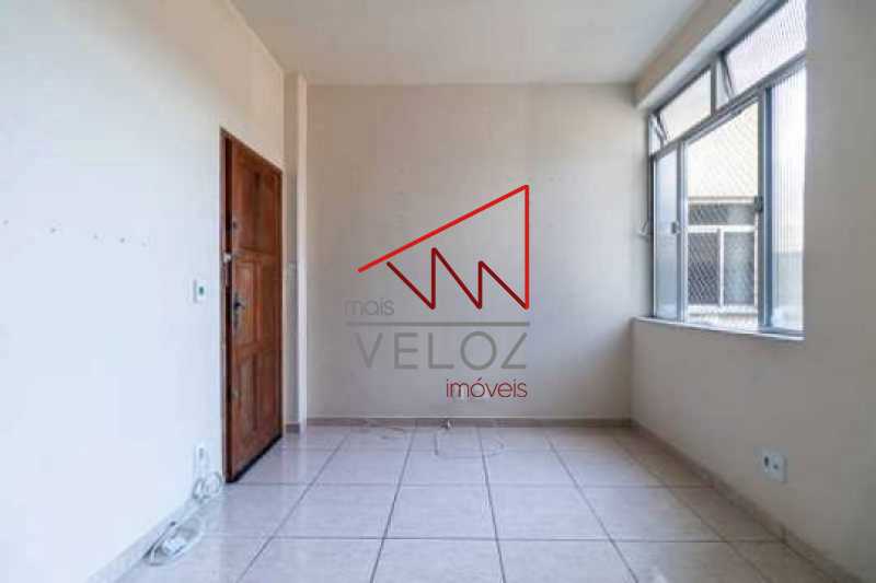 Apartamento à venda com 1 quarto, 40m² - Foto 4