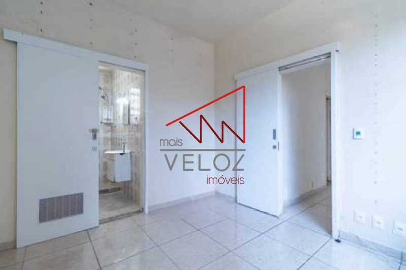 Apartamento à venda com 1 quarto, 40m² - Foto 8