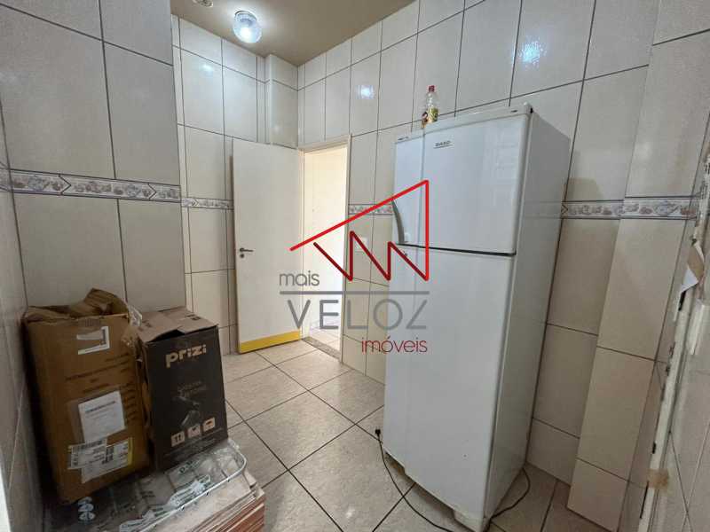 Apartamento à venda com 1 quarto, 40m² - Foto 14