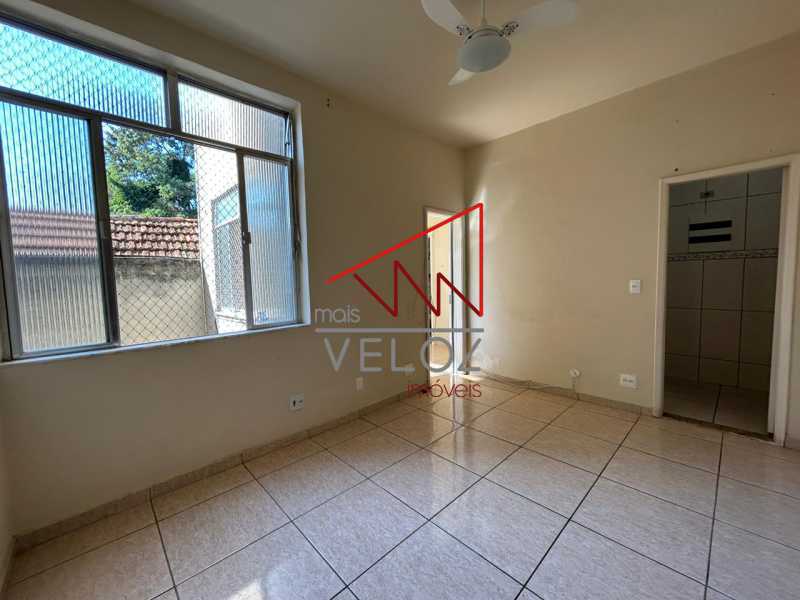 Apartamento à venda com 1 quarto, 40m² - Foto 1