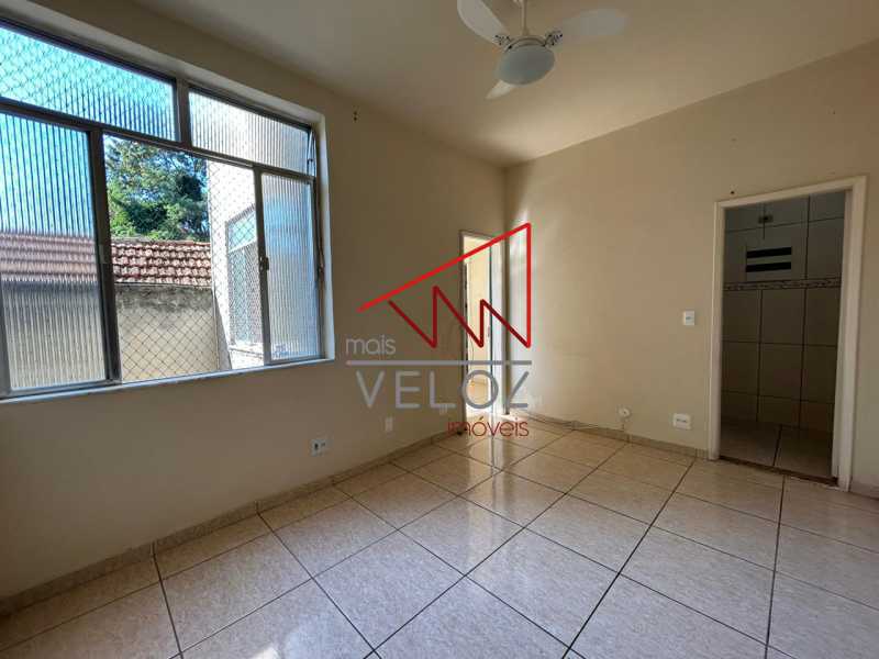 Apartamento à venda com 1 quarto, 40m² - Foto 3