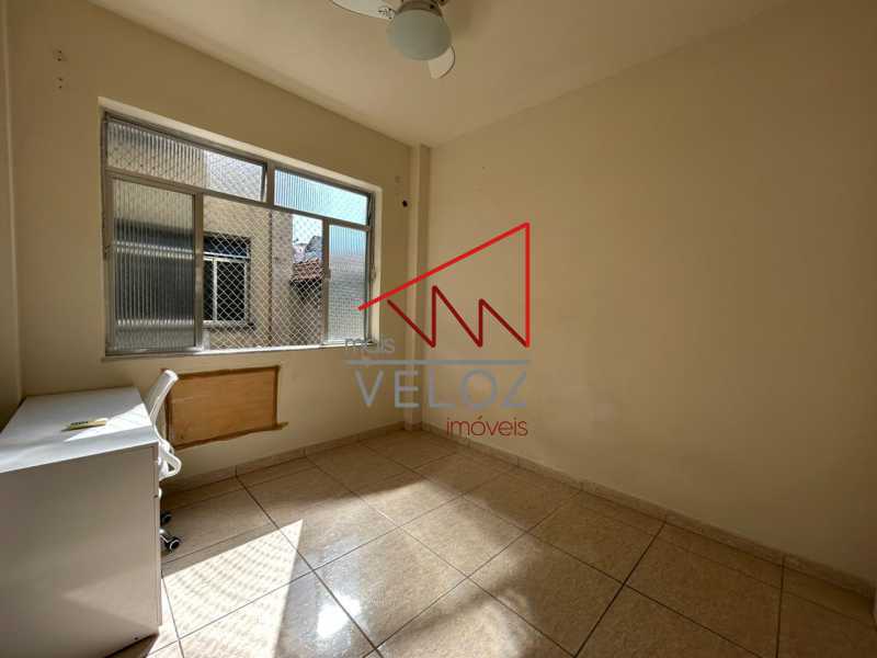 Apartamento à venda com 1 quarto, 40m² - Foto 9