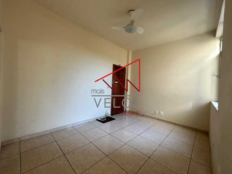 Apartamento à venda com 1 quarto, 40m² - Foto 7