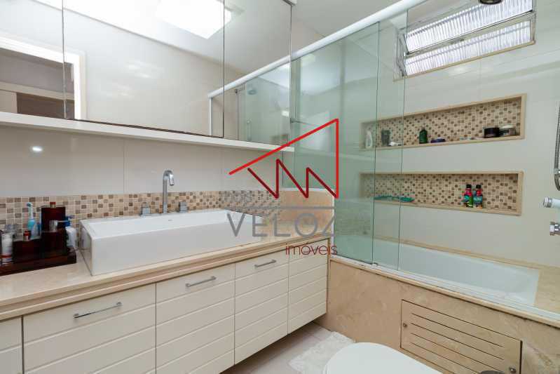 Apartamento à venda com 3 quartos, 196m² - Foto 10