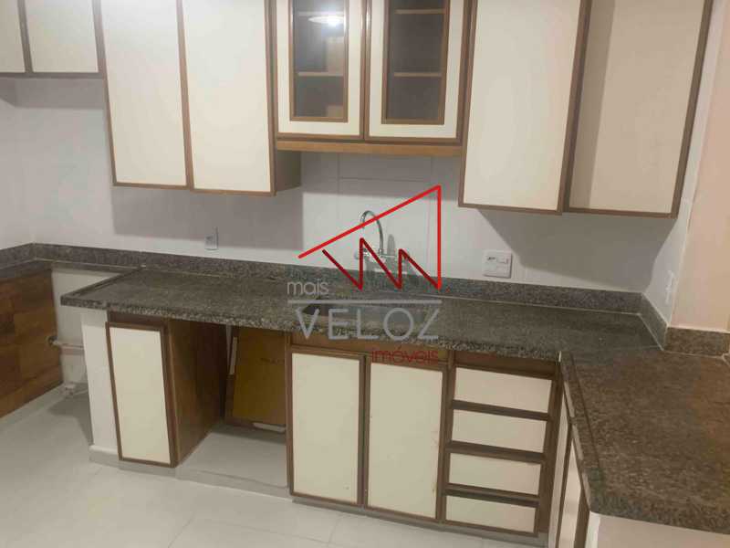 Casa à venda com 4 quartos, 280m² - Foto 14