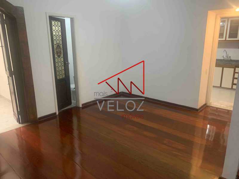 Casa à venda com 4 quartos, 280m² - Foto 6