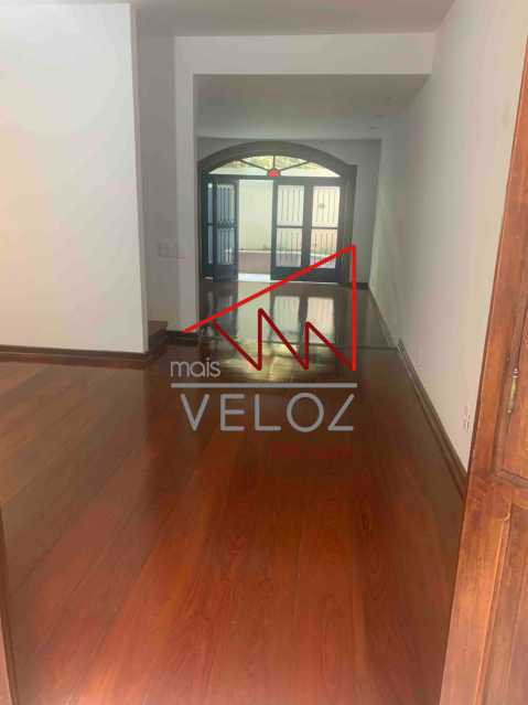 Casa à venda com 4 quartos, 280m² - Foto 7