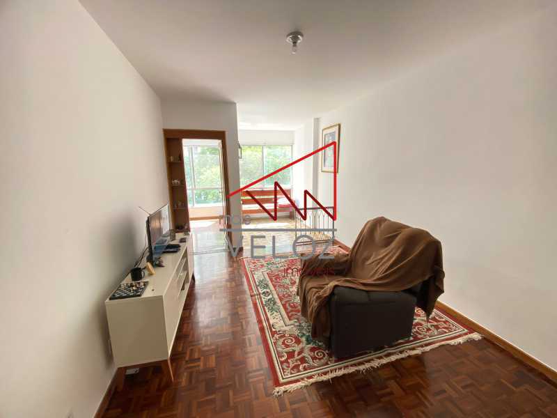 Apartamento à venda com 3 quartos, 74m² - Foto 1