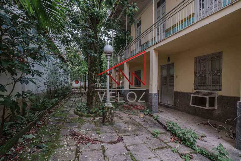 Casa à venda com 4 quartos, 610m² - Foto 27