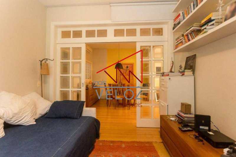 Apartamento à venda com 3 quartos, 137m² - Foto 12