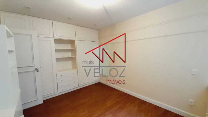 Apartamento à venda com 4 quartos, 294m² - Foto 28