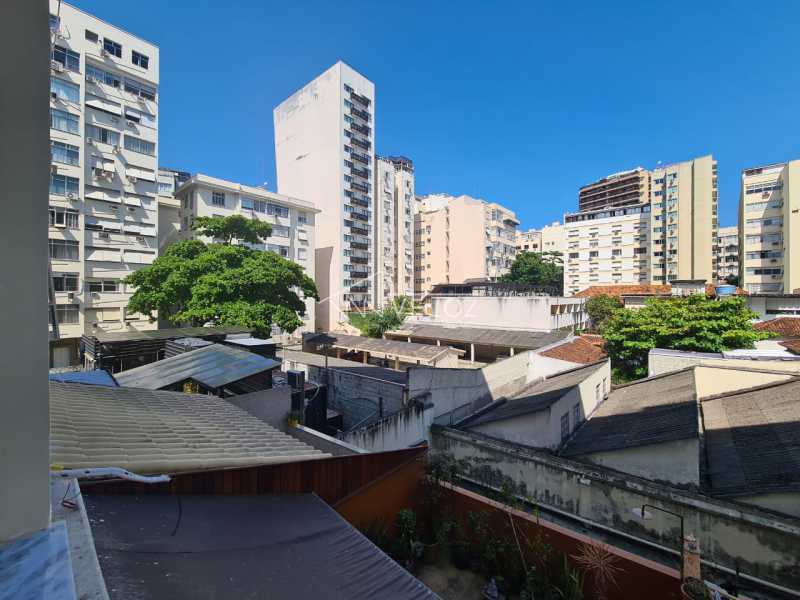 Apartamento à venda com 1 quarto, 50m² - Foto 13