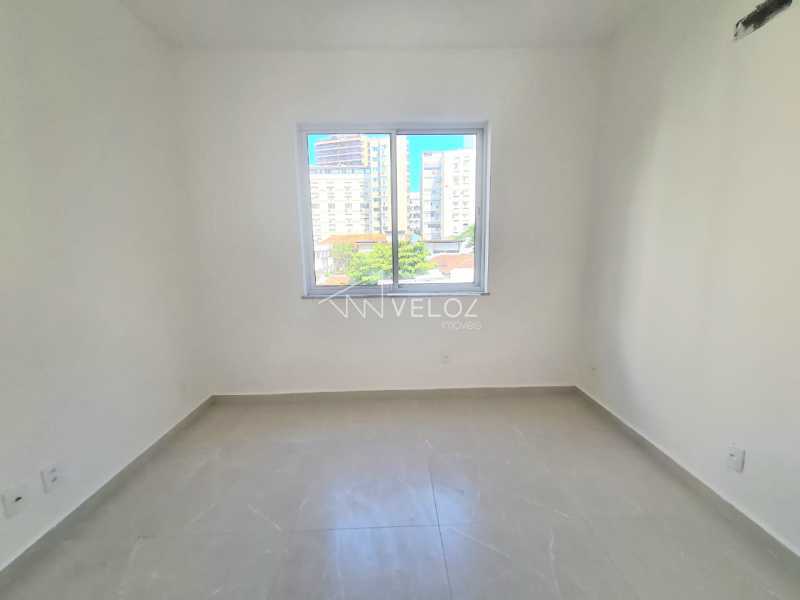 Apartamento à venda com 1 quarto, 50m² - Foto 14