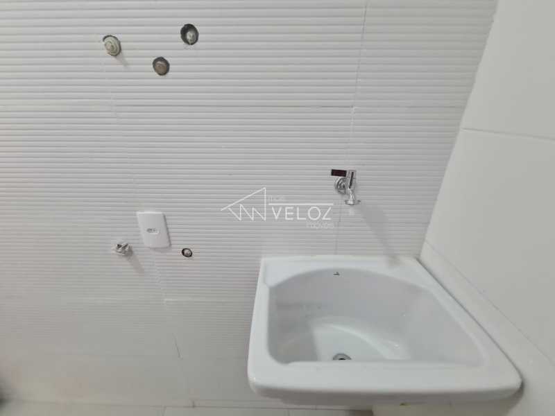 Apartamento à venda com 1 quarto, 50m² - Foto 26