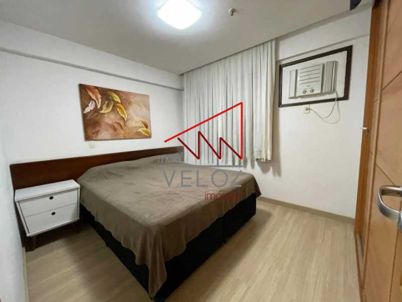 Apartamento à venda com 1 quarto, 40m² - Foto 13