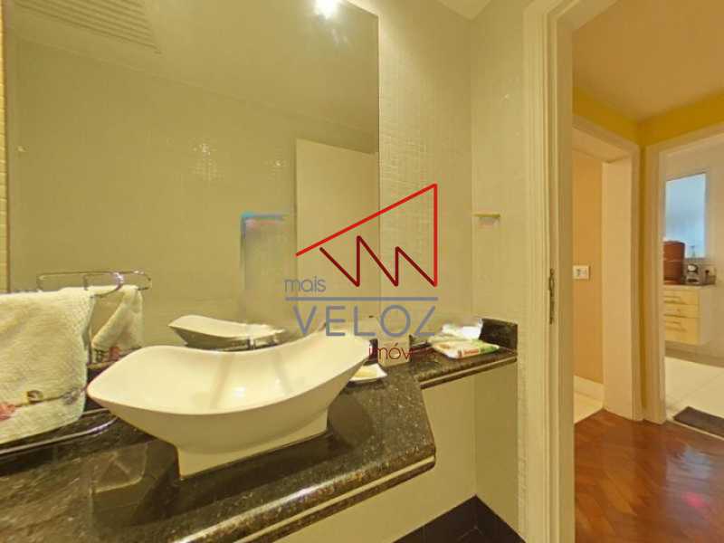 Apartamento à venda com 4 quartos, 175m² - Foto 17