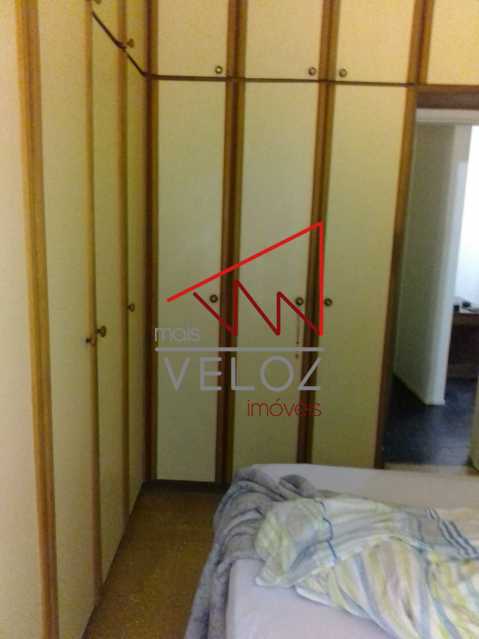 Apartamento à venda com 2 quartos, 70m² - Foto 14