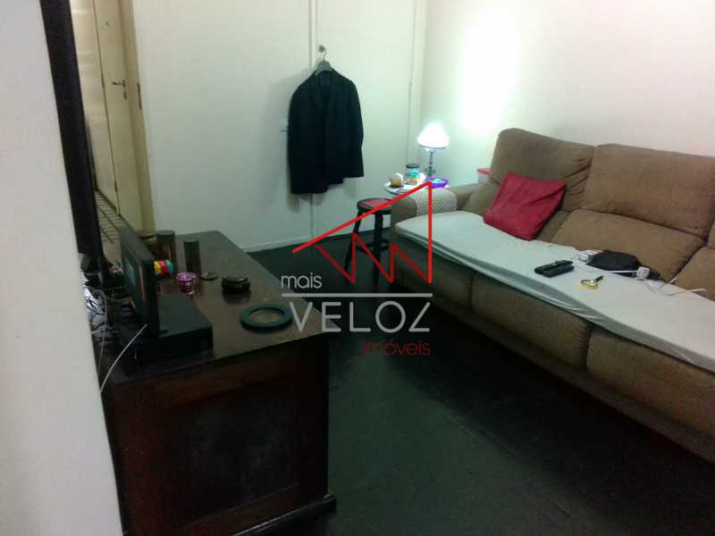 Apartamento à venda com 2 quartos, 70m² - Foto 6