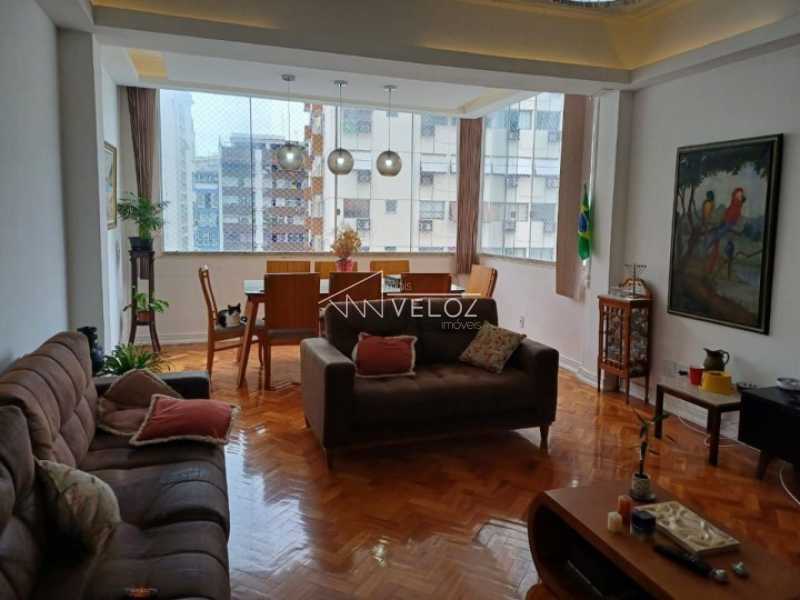 Apartamento à venda com 4 quartos, 202m² - Foto 1