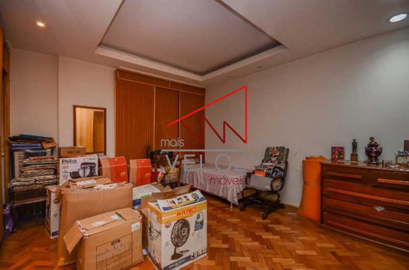 Apartamento à venda com 4 quartos, 198m² - Foto 12